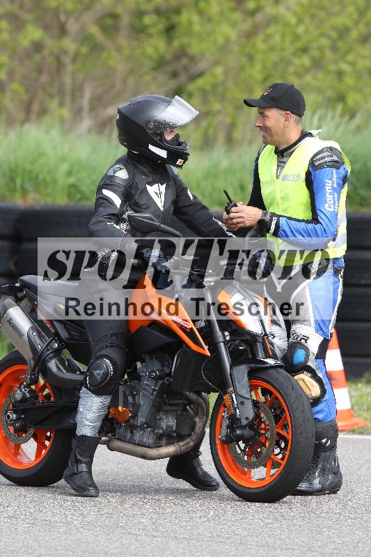 /Archiv-2025/10 23.04.2025 Cornu Master School ADR/gruen-vert/1